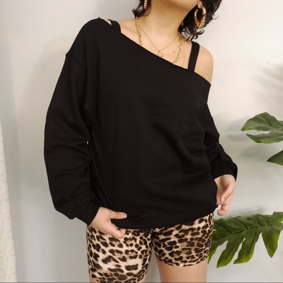 NEW Oversized Slouchy Off the Shoulder SweatShirt - Picture 2 of 6